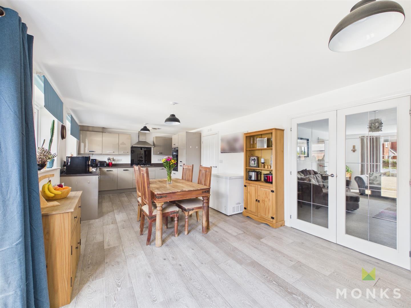 1 Pewit Close, Shrewsbury, SY5 8QH For Sale